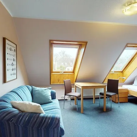 Ferienbauernhof Liesenberg Jagdreihenhaus Hase * Fehmarn